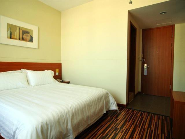 Jinjiang Inn Select Yantai Penglaige Exterior foto