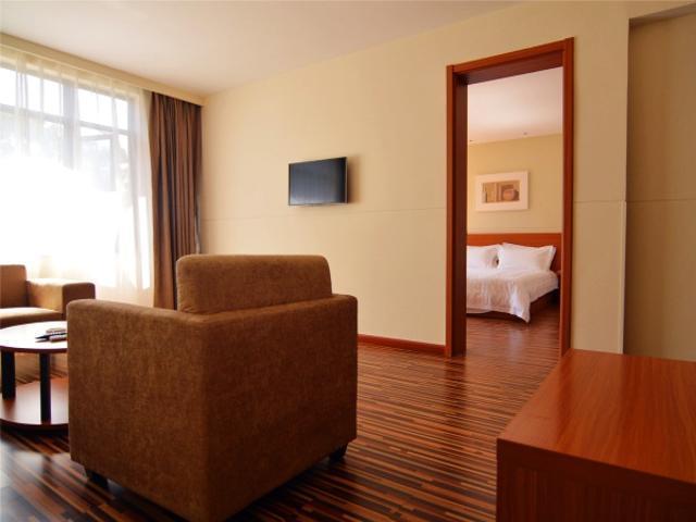 Jinjiang Inn Select Yantai Penglaige Exterior foto